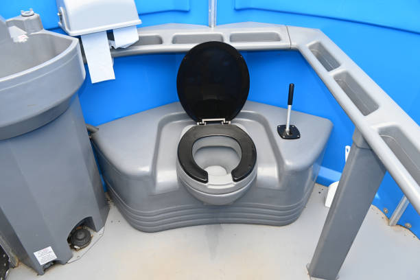 Best Portable toilet rental cost  in Hampton, IL